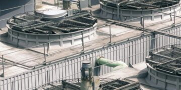 Data center heat reuse illustration