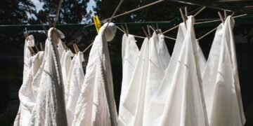 line drying clothes - Eco Business News
